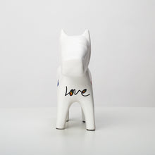 Cargar imagen en el visor de la galería, Escultura dogo Love
